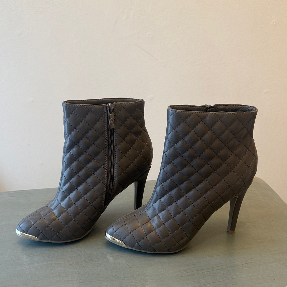 GC Shoes Quilted Gray Ankle Booties